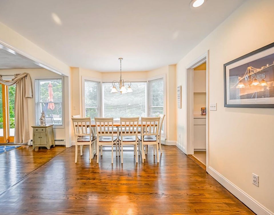 47 Schoolhouse Rd