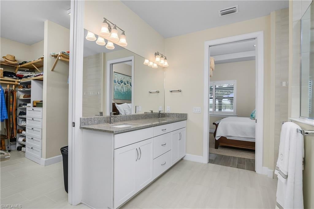 19053 Aqua Shore Dr