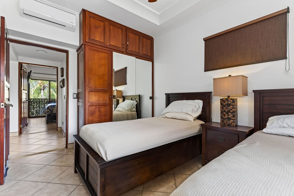The Oaks #21 | Top-Floor, Turnkey Condo Minutes from Tamarindo
