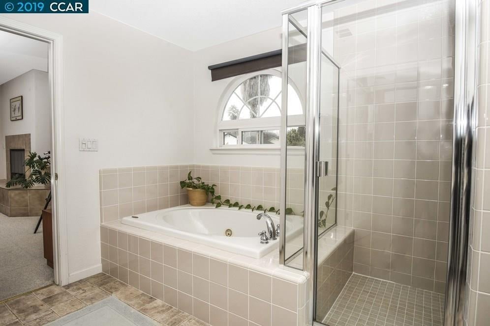 1041 Sheppard Rd 1045