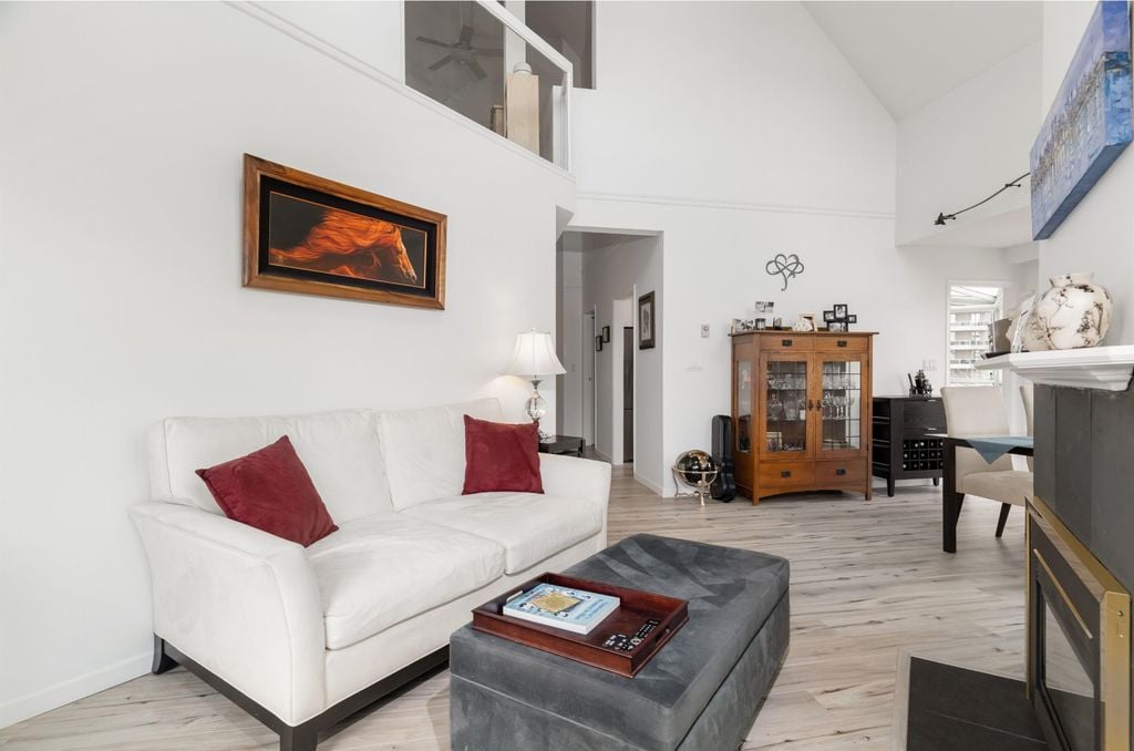 1210 Quayside Dr, #404B