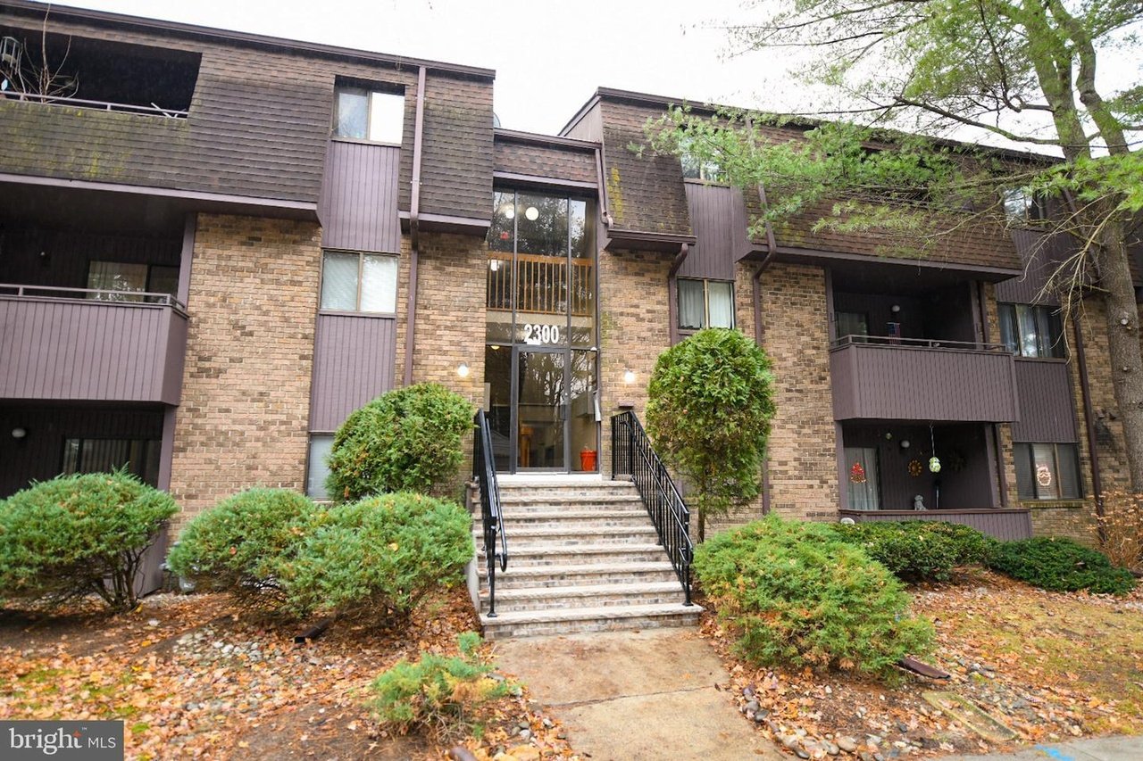 2313 Old Stone Mill Dr