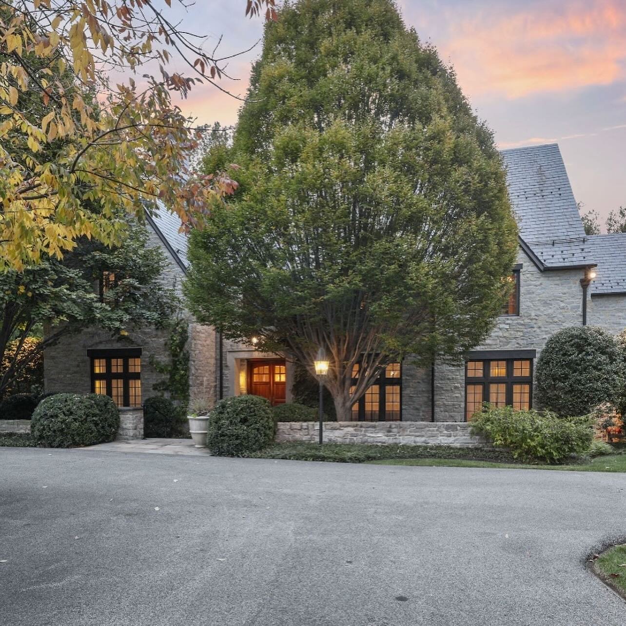 9 Saddlebrook Lane