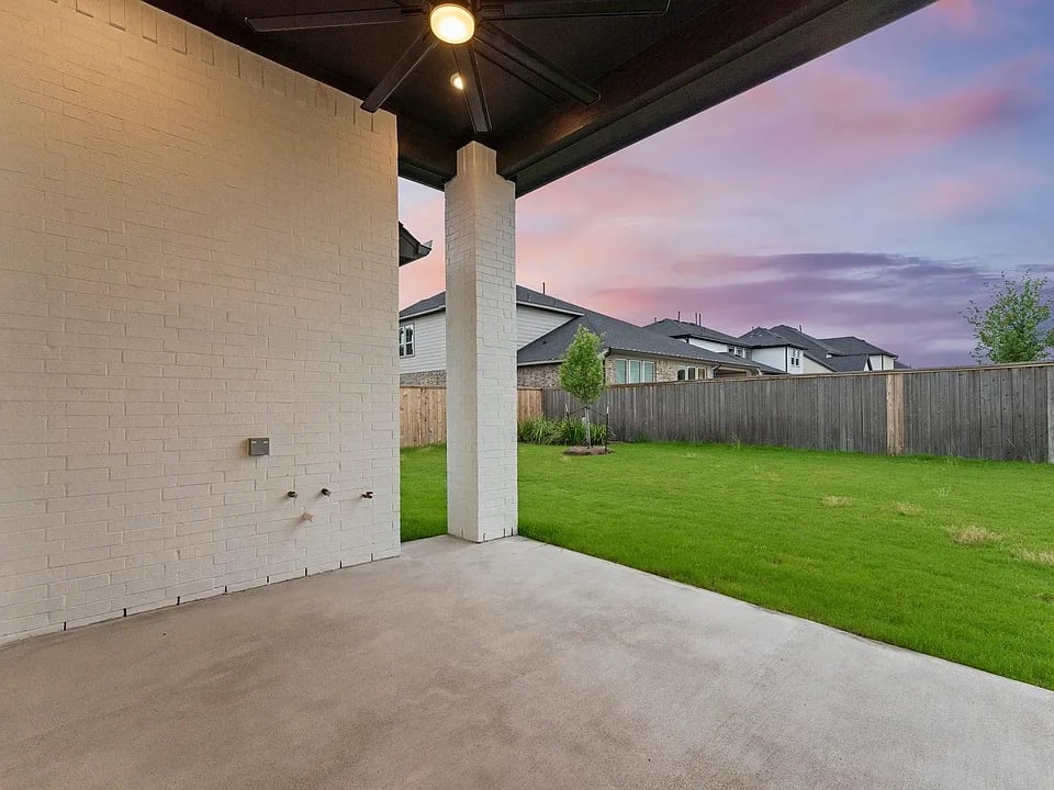 26915 Longwood Ledge Dr