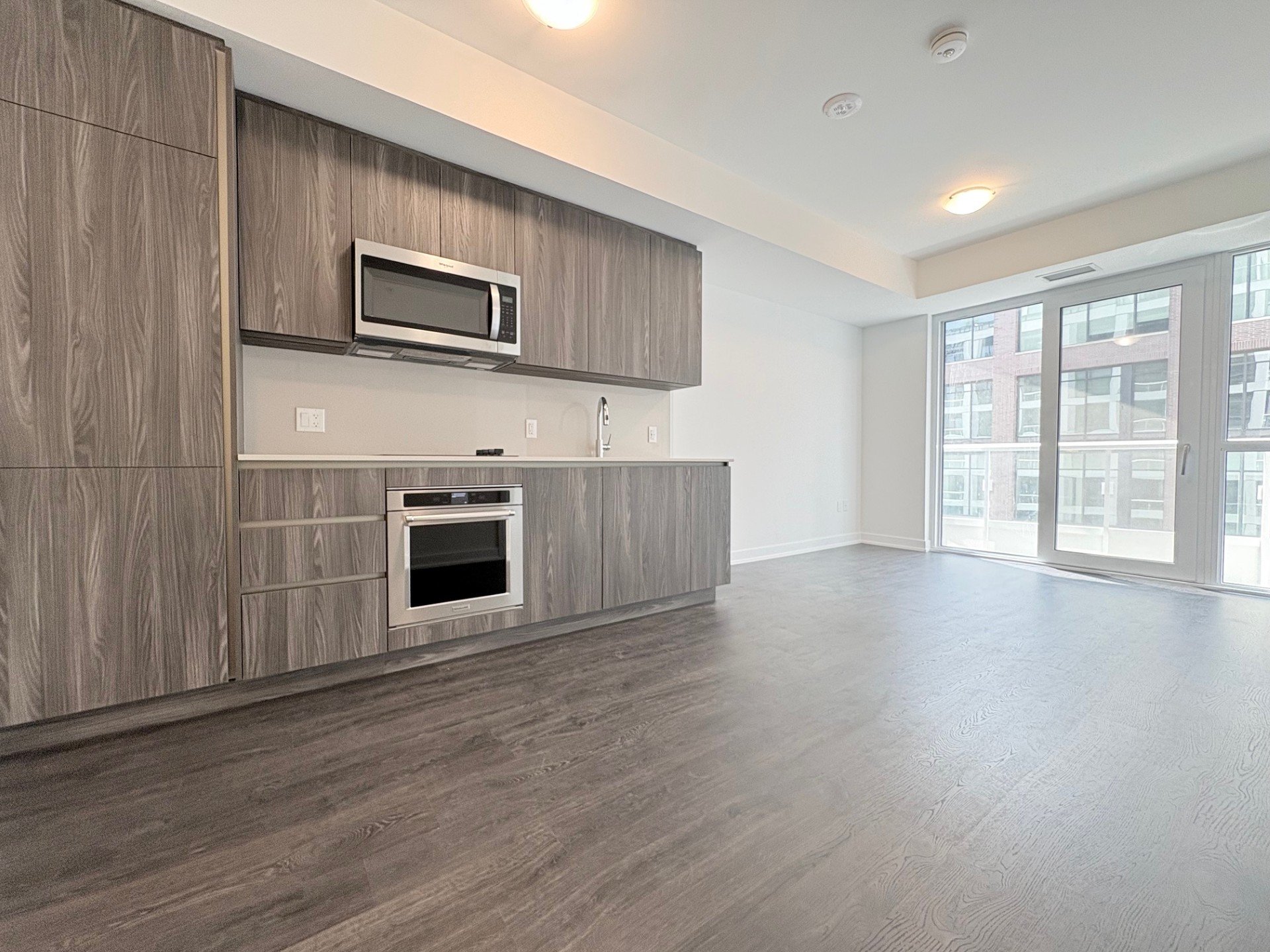 15 Richardson Street 826