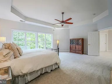 106 Calvary Ct SE