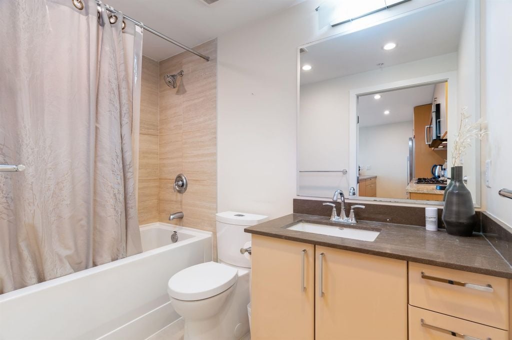 88 W 1st Ave, #501