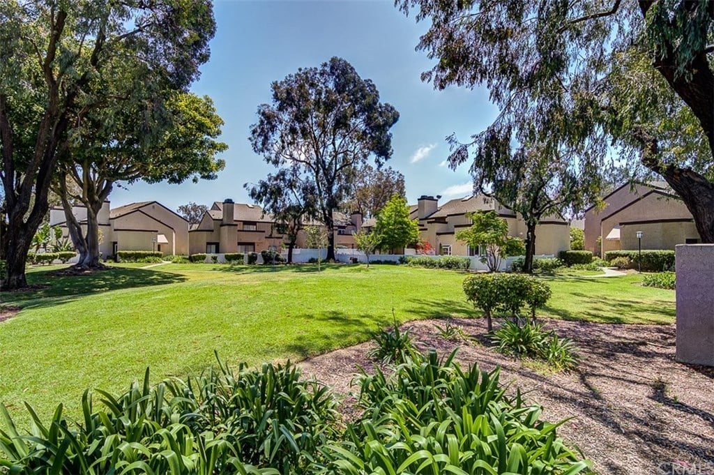 925 Van Ness Ct
