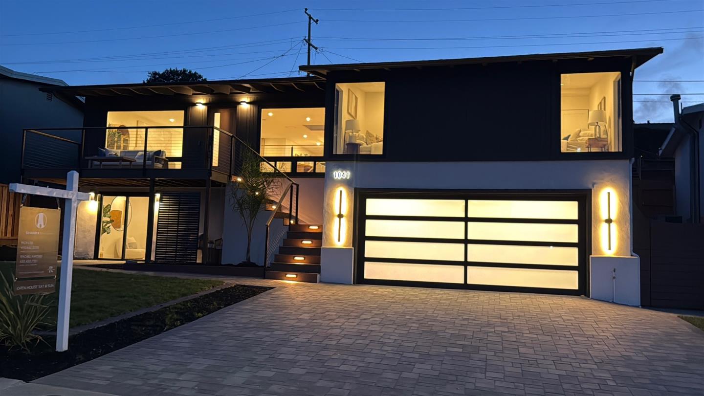 1041 Crestview Drive