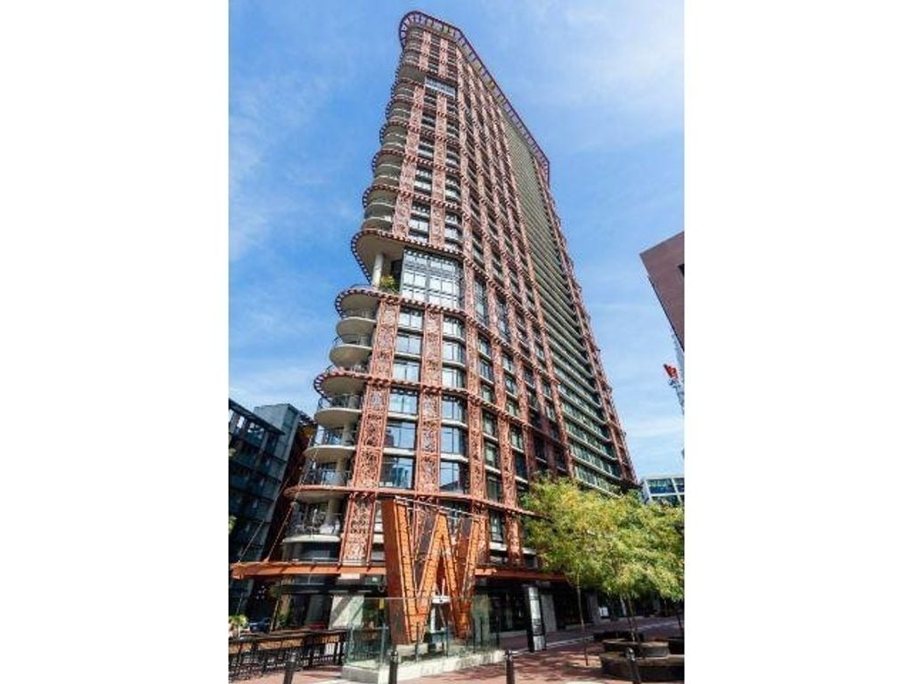 2909 - 128 W Cordova St