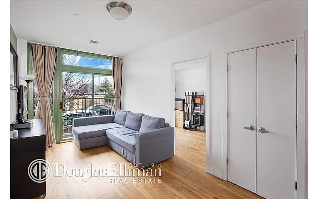 2 Bayard Street Unit: 1A