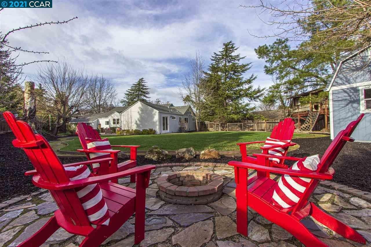 8 Foothill Park Ter