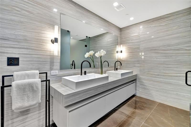 2200 N Ocean Blvd: Unit S303
