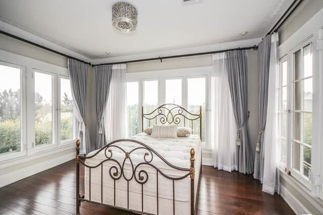 Eminence Chateau