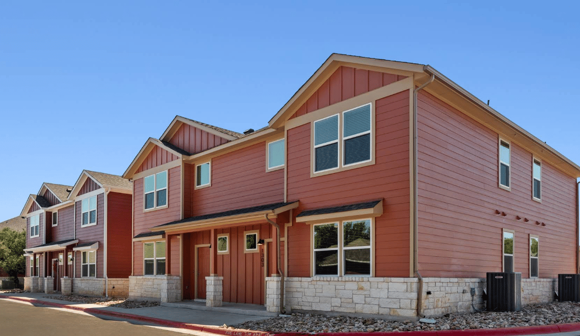  No rent until January 2026!