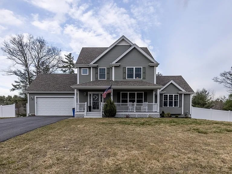 24 Waterford Cir