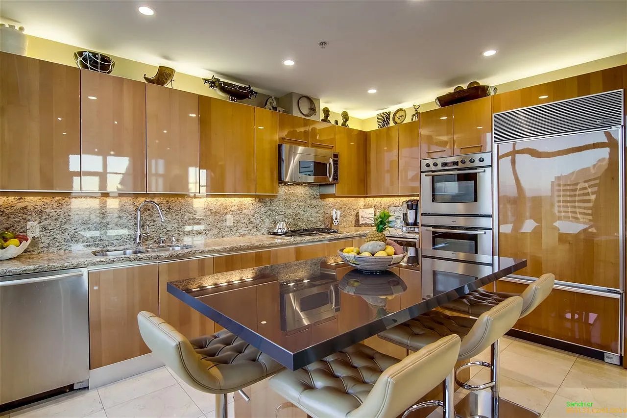 550 Front St #2903