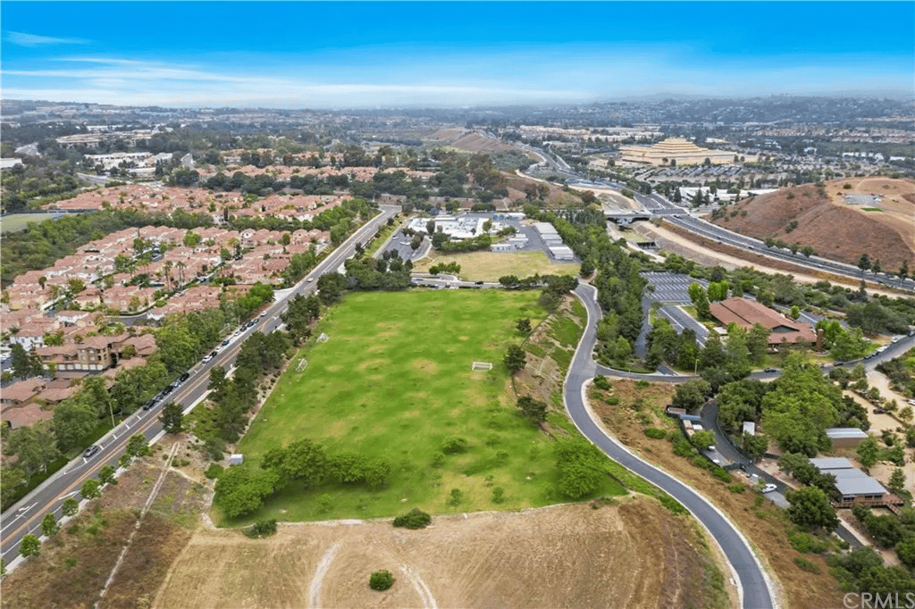 123 Colony Way