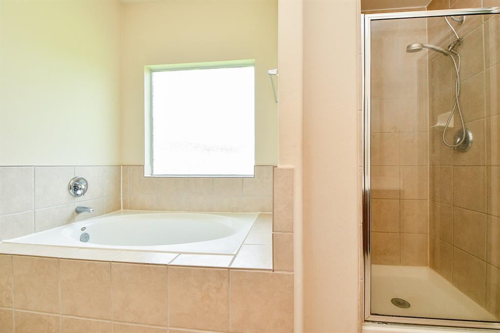 21622 Crest Peak Wy