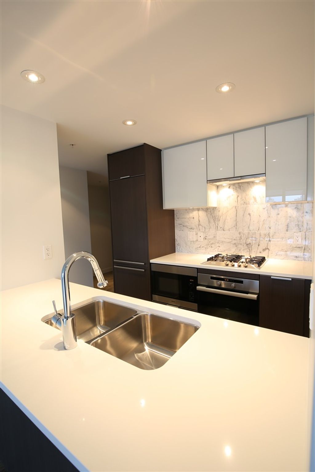 110 Switchmen St, #902