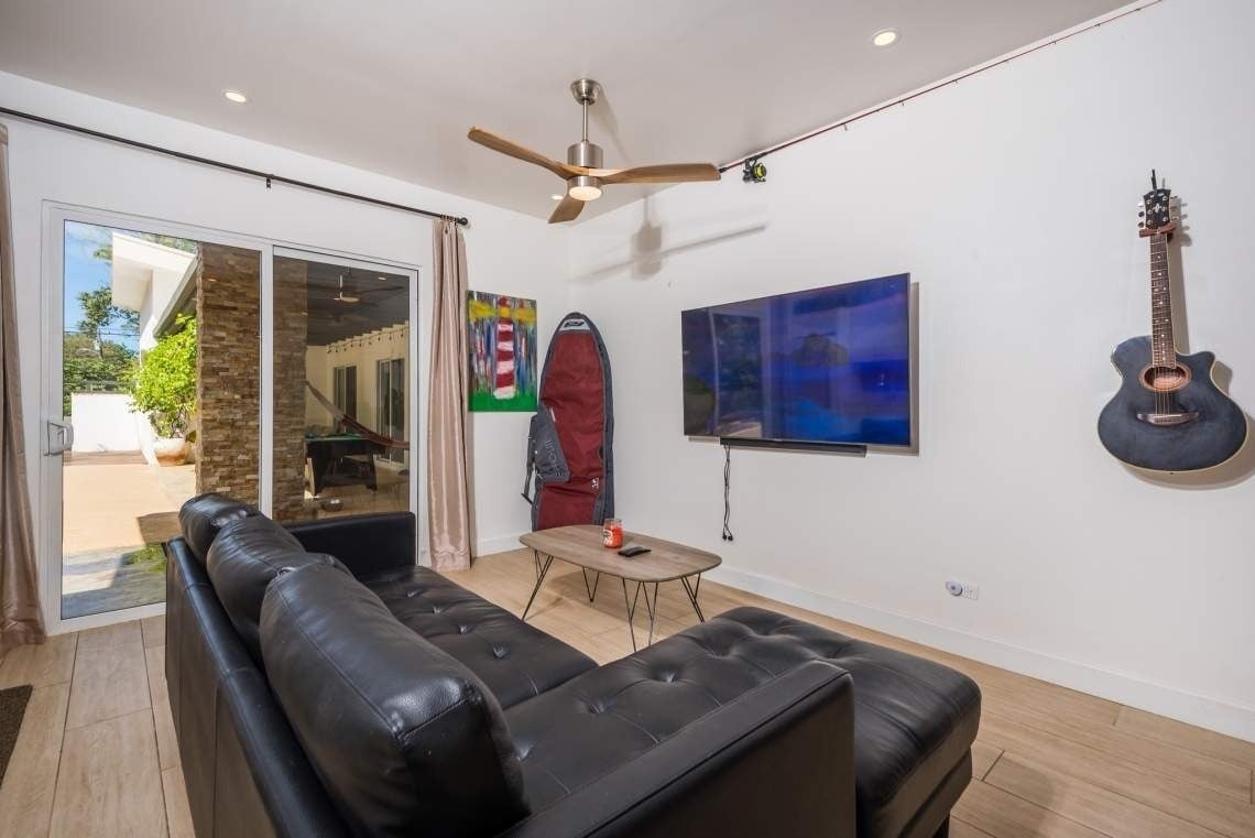 Modern Studio Pool Home, Flamingo, Guanacaste