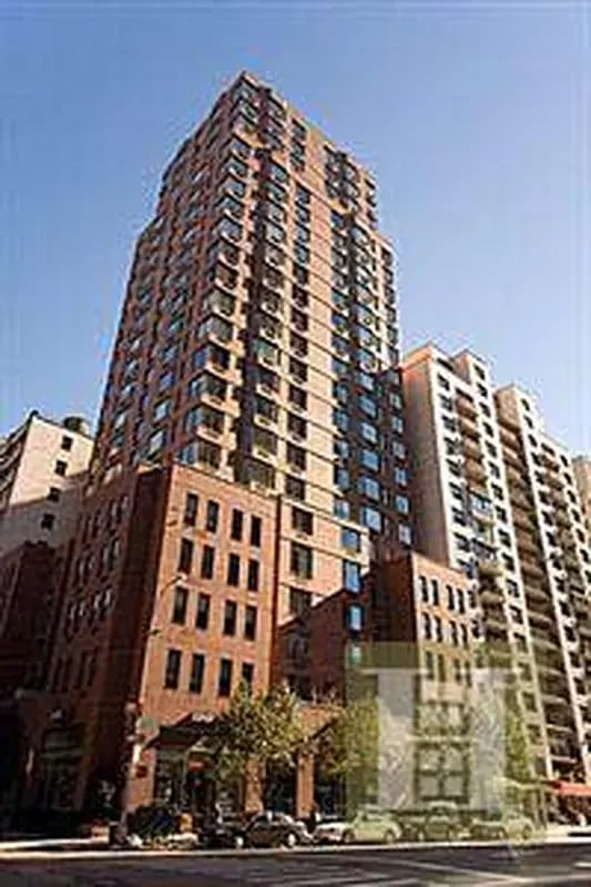 400 East 90th Street Unit: 10B