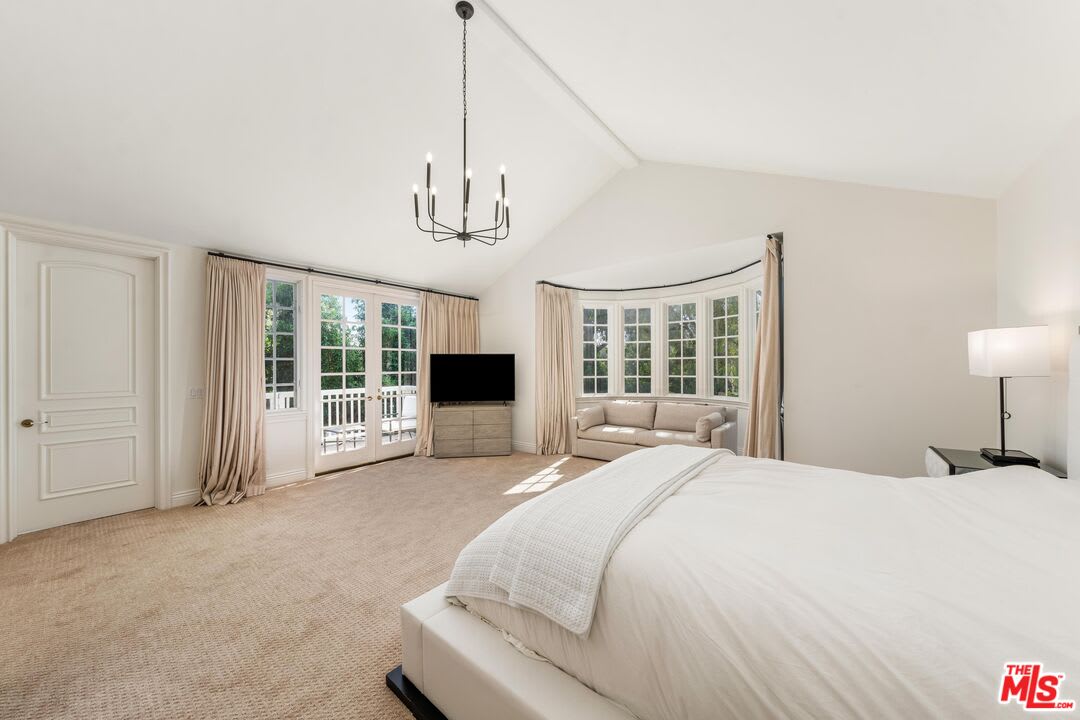 Opulent Ridge