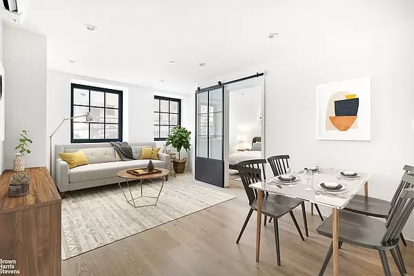 206 Powers Street Unit: 1A