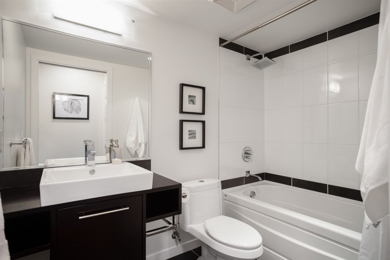188 Keefer Pl, #503