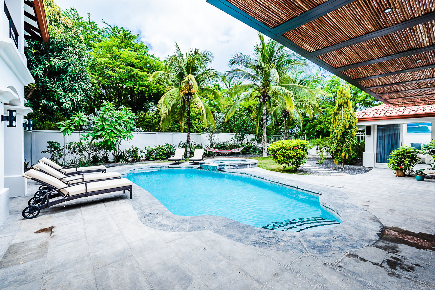 Casa Tres Cocos | Rare White Sand Beachfront Estate For Sale – Playa Ventanas
