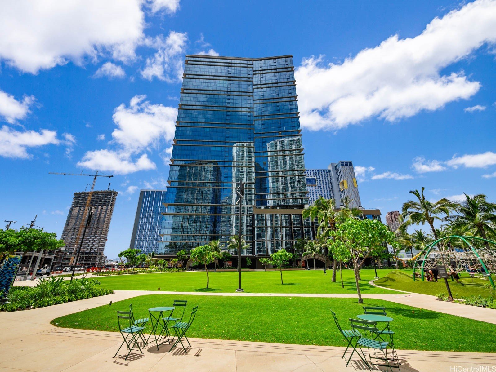 333 Ward Avenue #2106