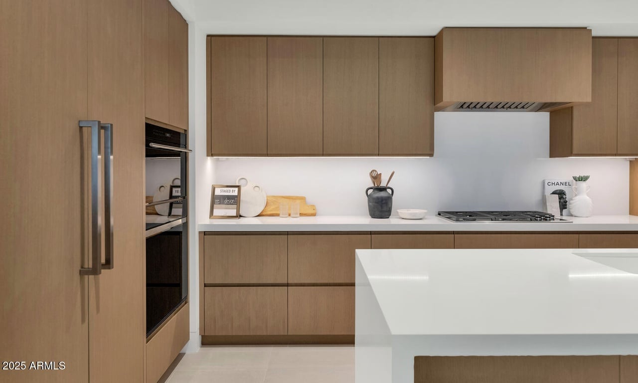 6587 N Palmeraie Blvd, #2007