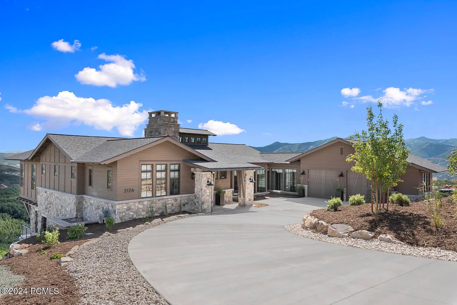 2126 E Wrangler Dr