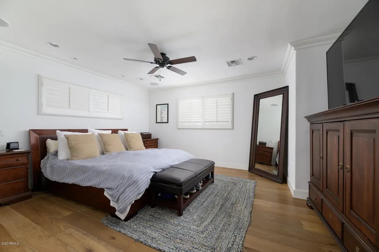 5631 E Calle Camelia