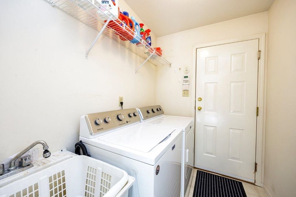 1652 Mahon Ave, #2