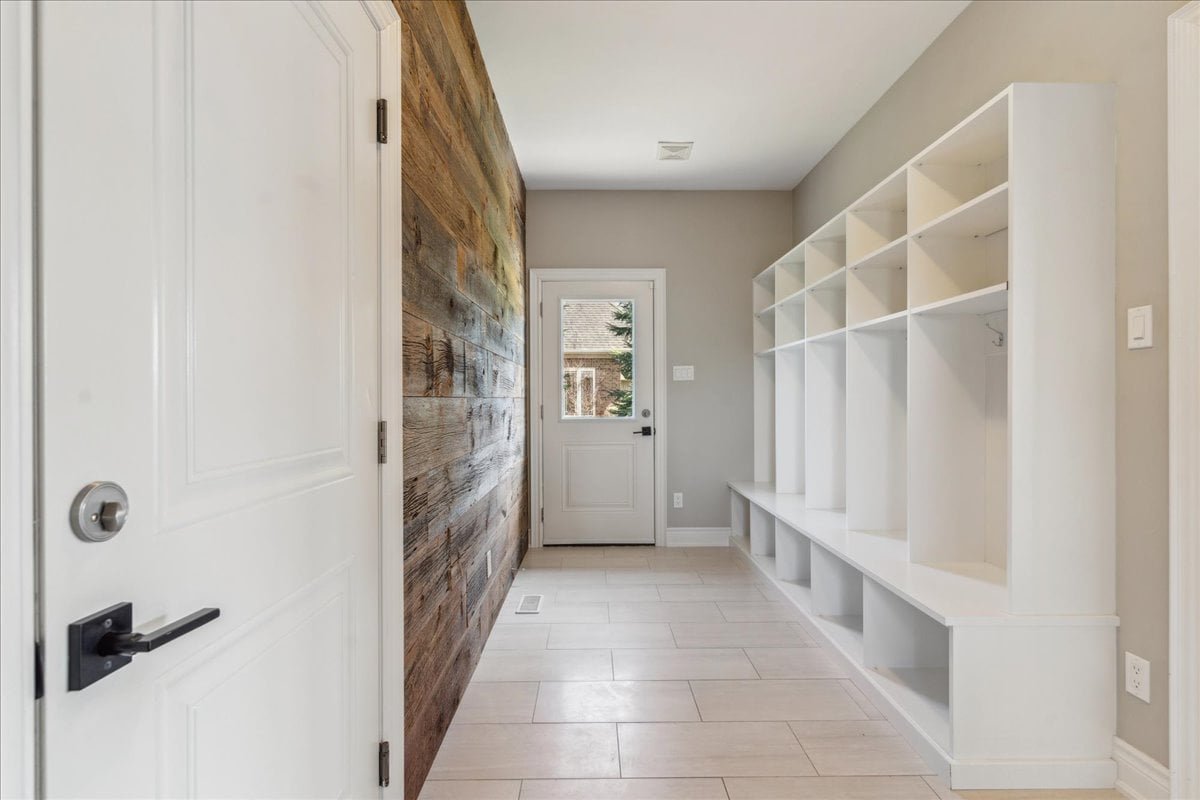 16 Goodwood St, Uxbridge