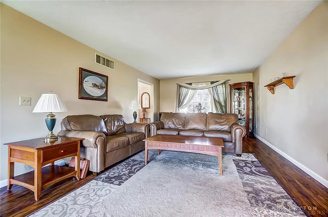 304 Windgate Ct