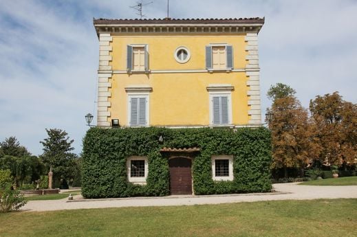 Luxury Villa Near Perugia with Pool