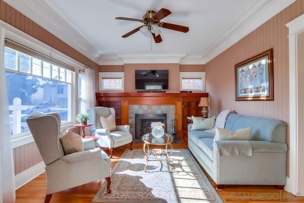 1208 Washington Place