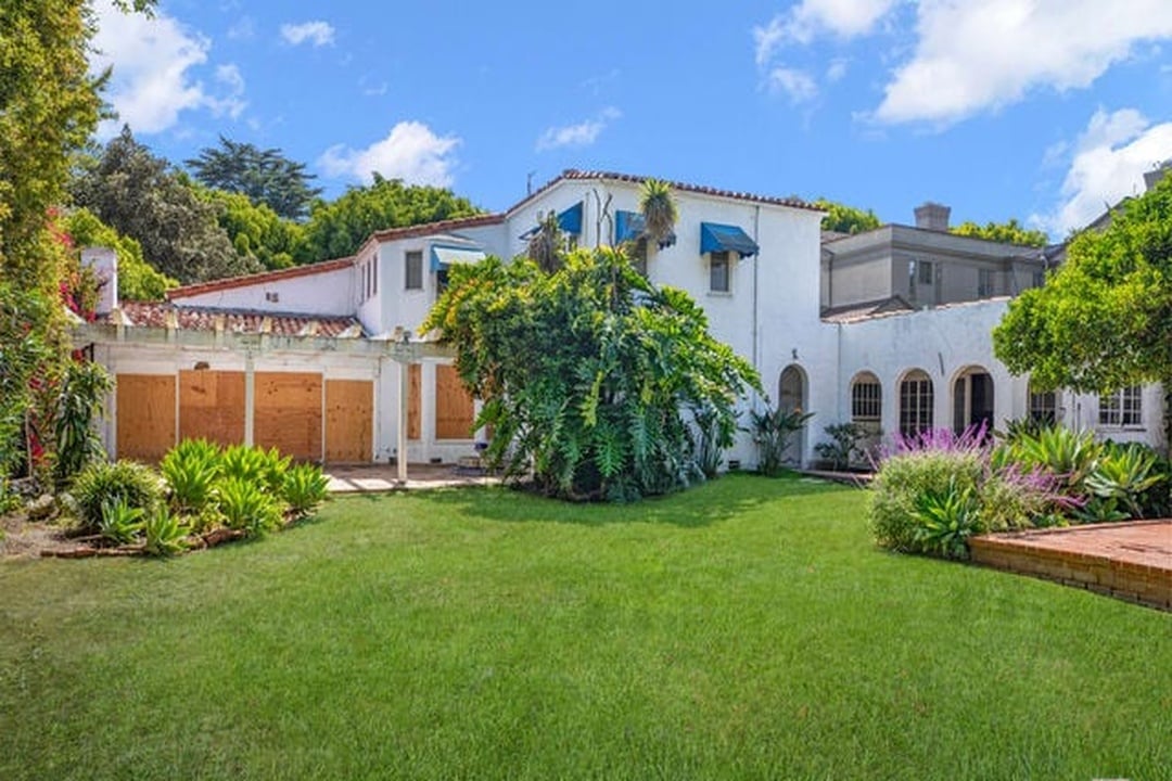 Aurora Estate