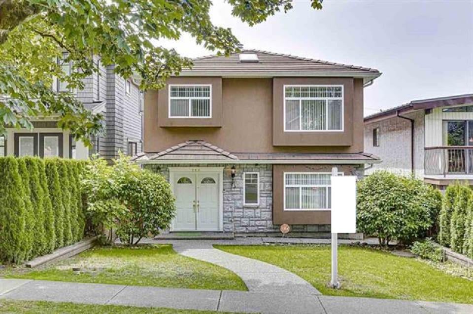 268 E 45th Ave