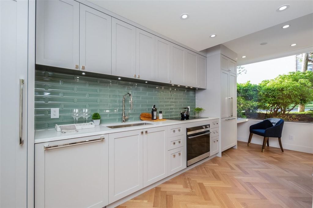 2180 W 43rd Ave, #101