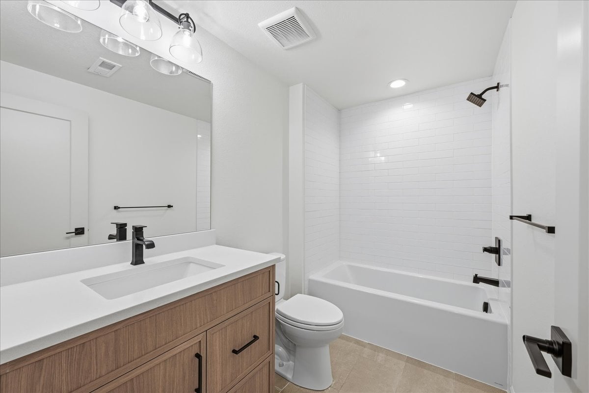 1395 S Gardenia Dr Milliken