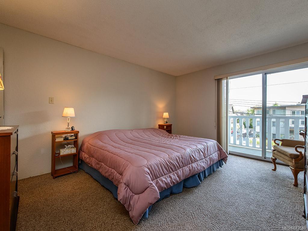 304-1060 Linden Ave, Victoria