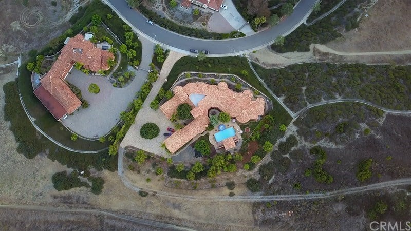 3011 Eminencia Del Norte