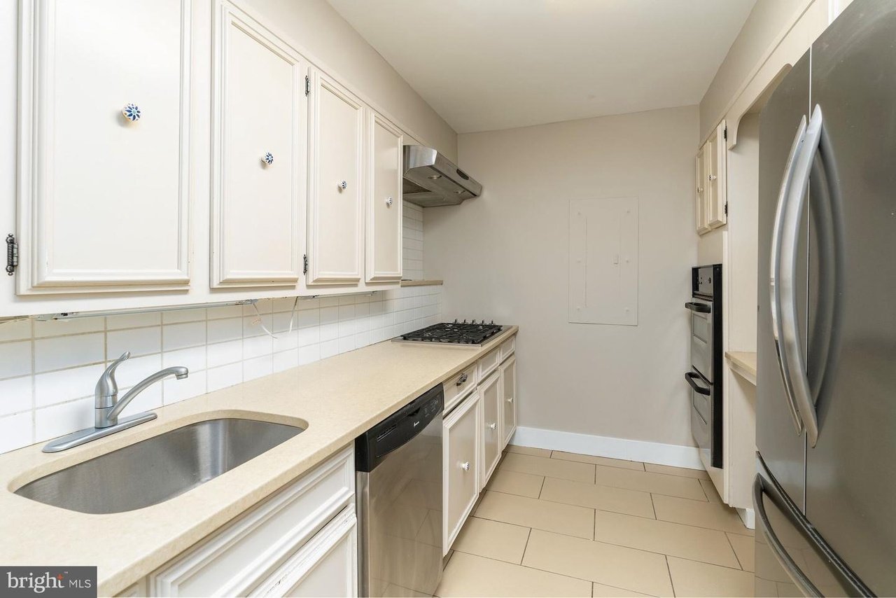 2700 Virginia Ave NW Unit 101/102