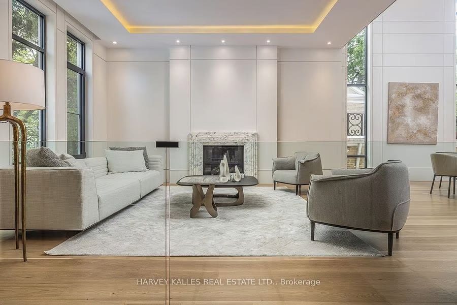 88 Lawrence Cres