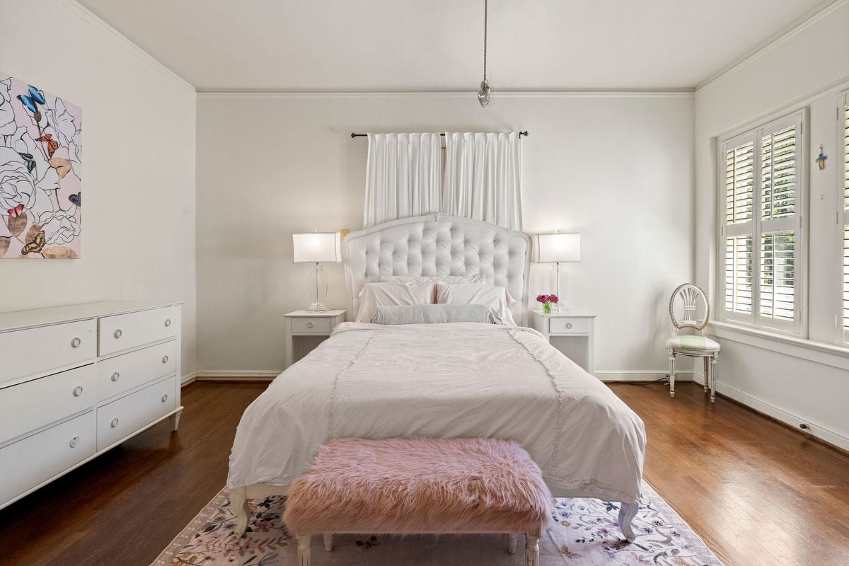 Historically Significant Spanish Revival in Monte Vista