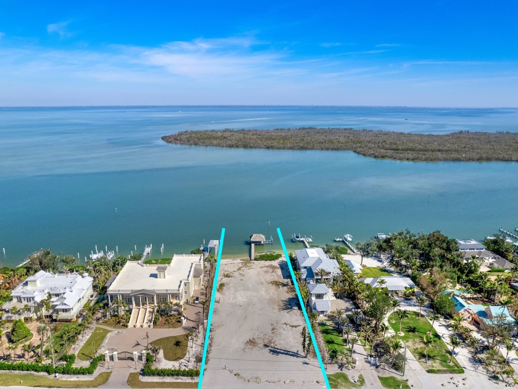 15819 Captiva DR