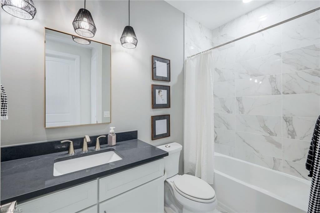 19009 Aqua Shore Dr